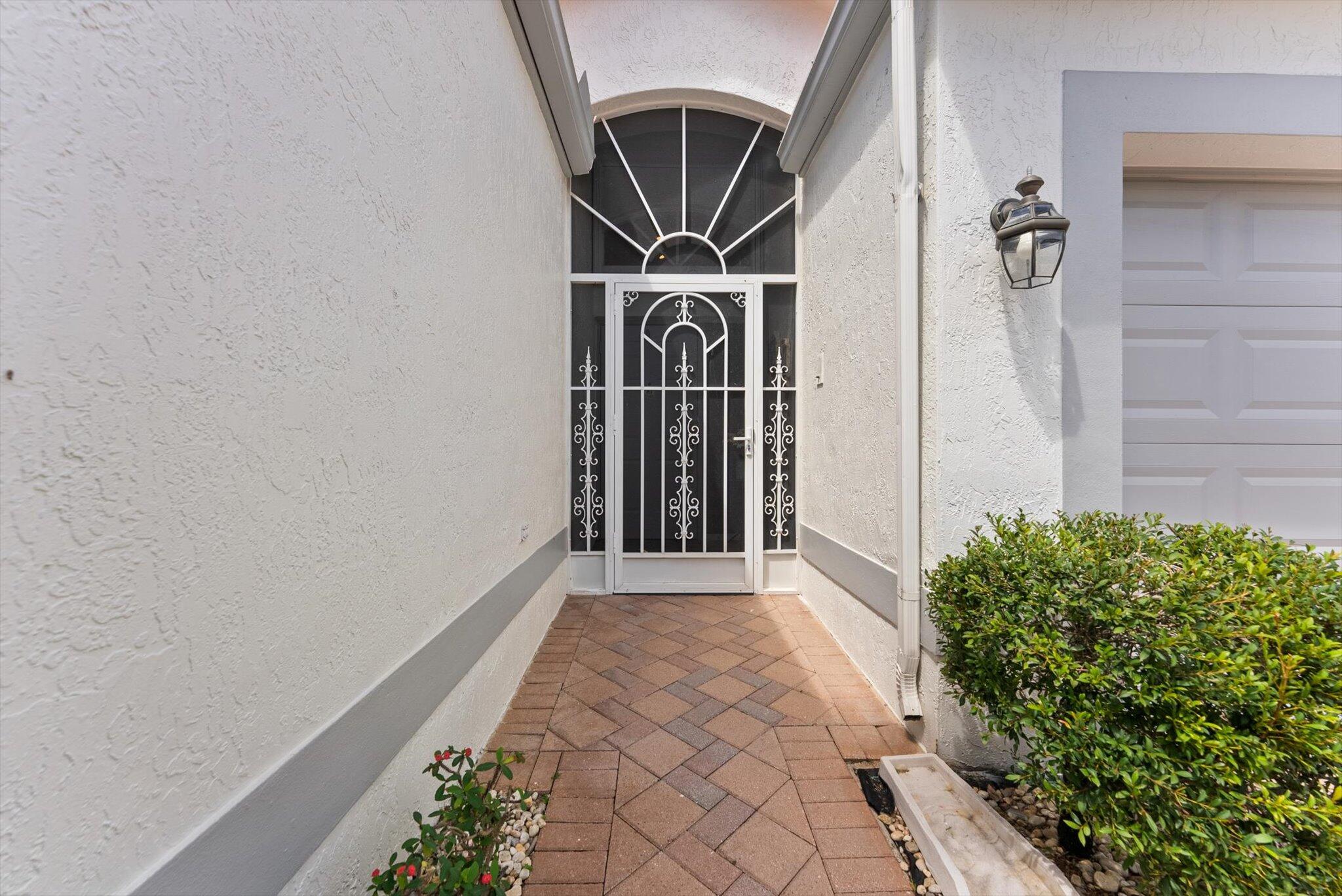 10434 Utopia Circle E