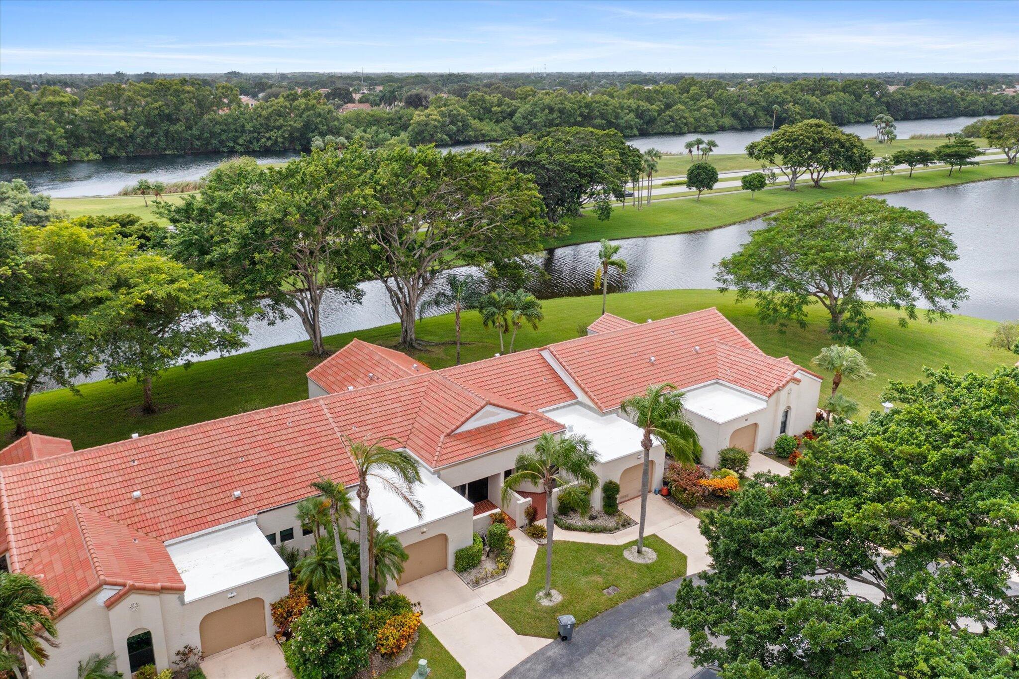 5862 Parkwalk Circle W