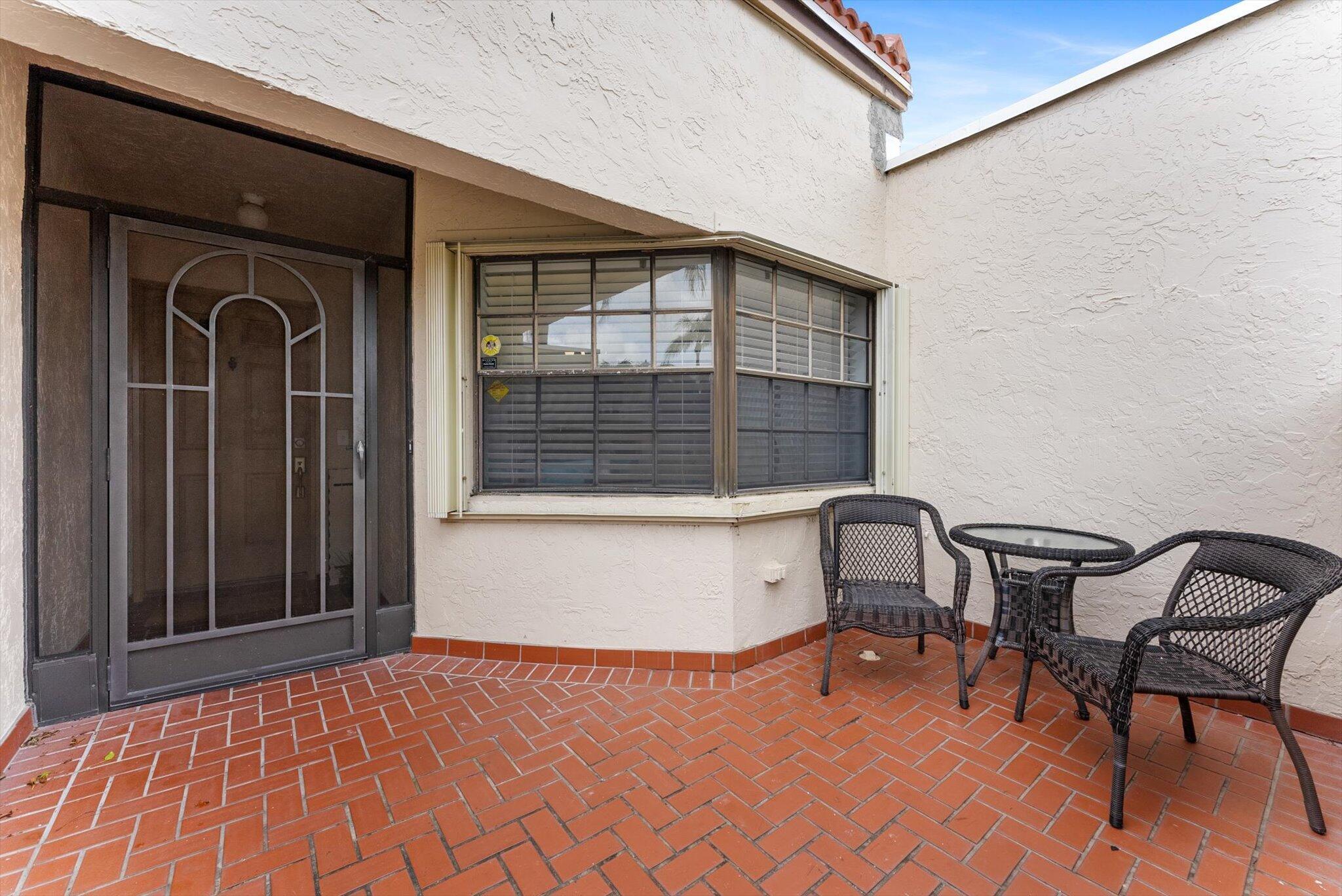 5862 Parkwalk Circle W