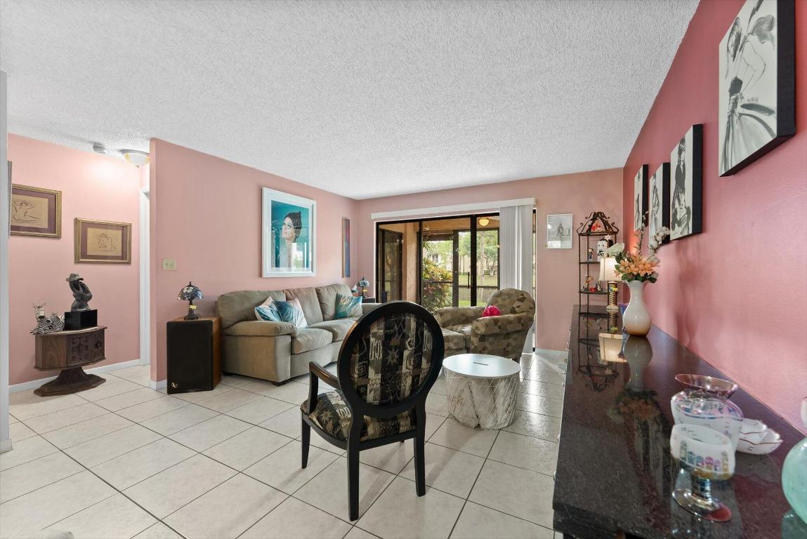 3233 Carambola Circle S 23117