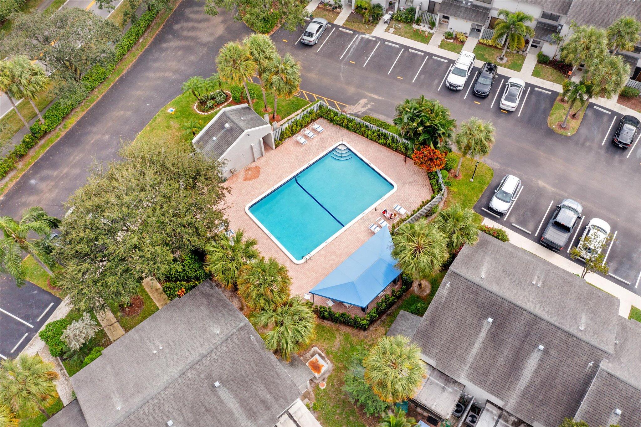 3233 Carambola Circle S 23117