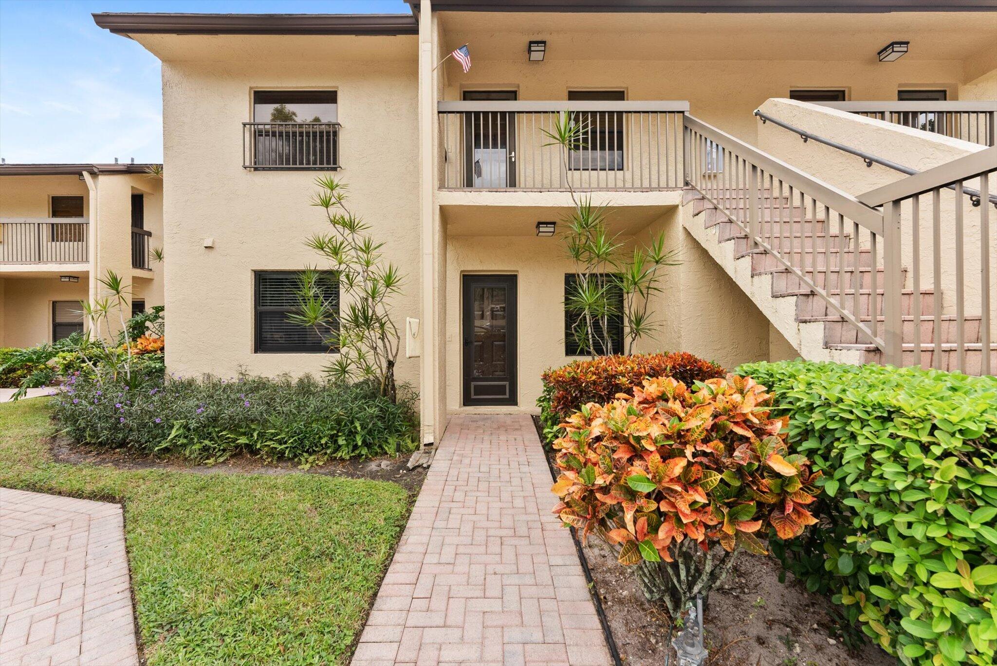 3233 Carambola Circle S 23117