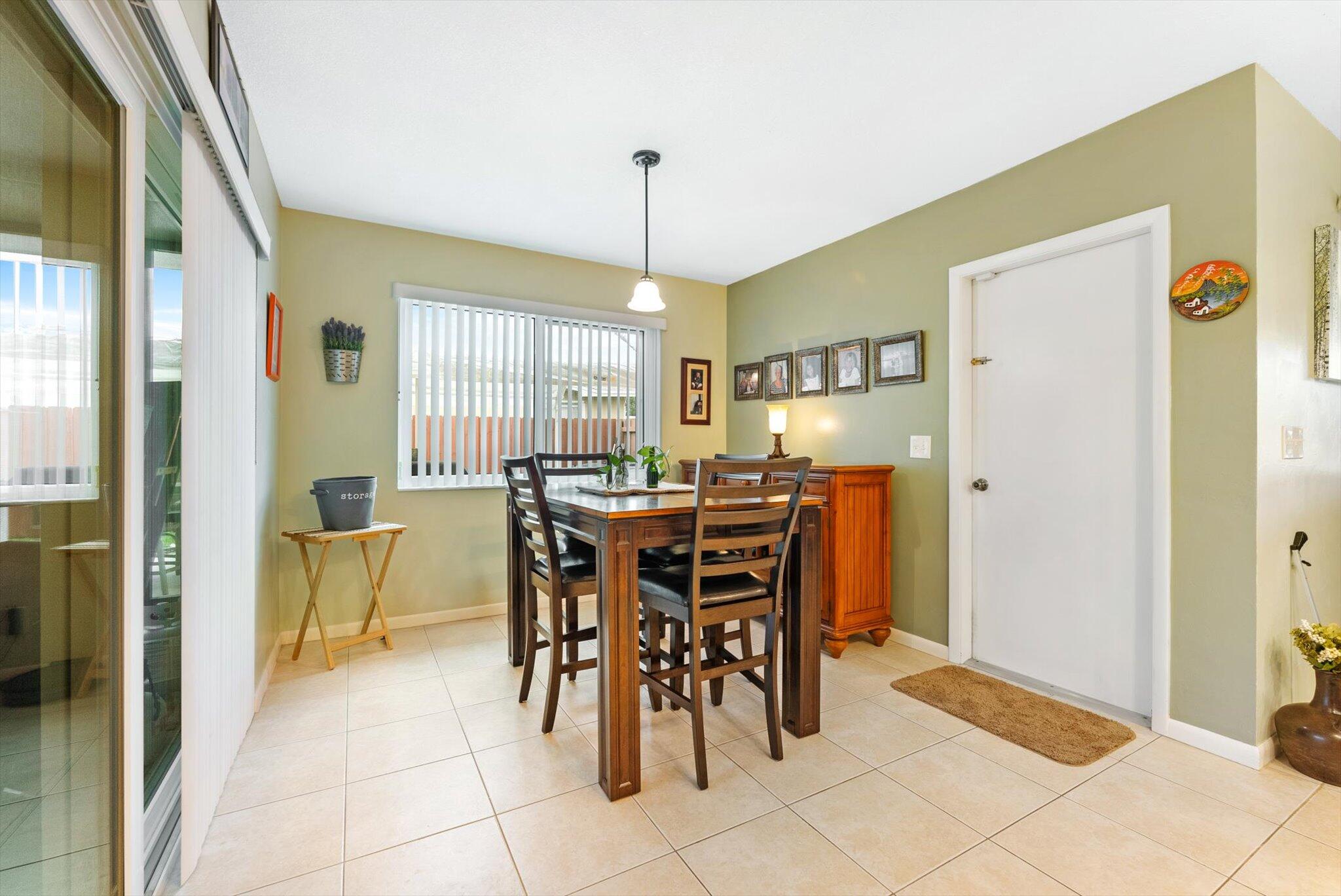 4440 NW 10th Street