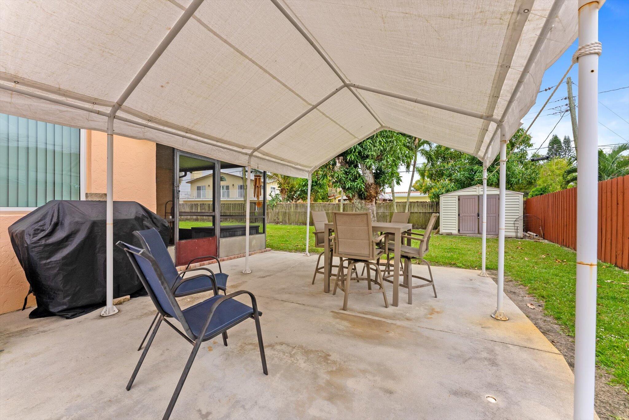 4440 NW 10th Street