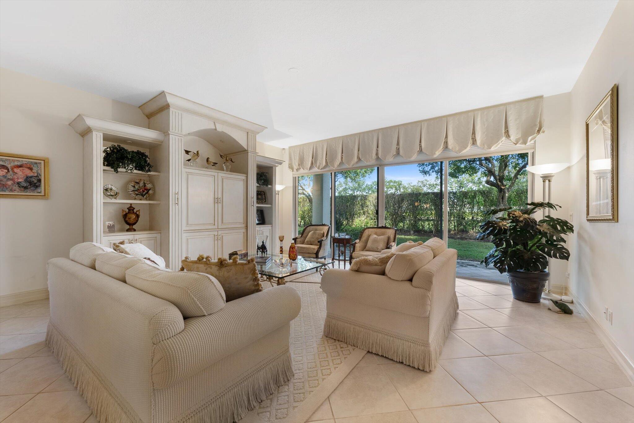 6181 Island Walk A
