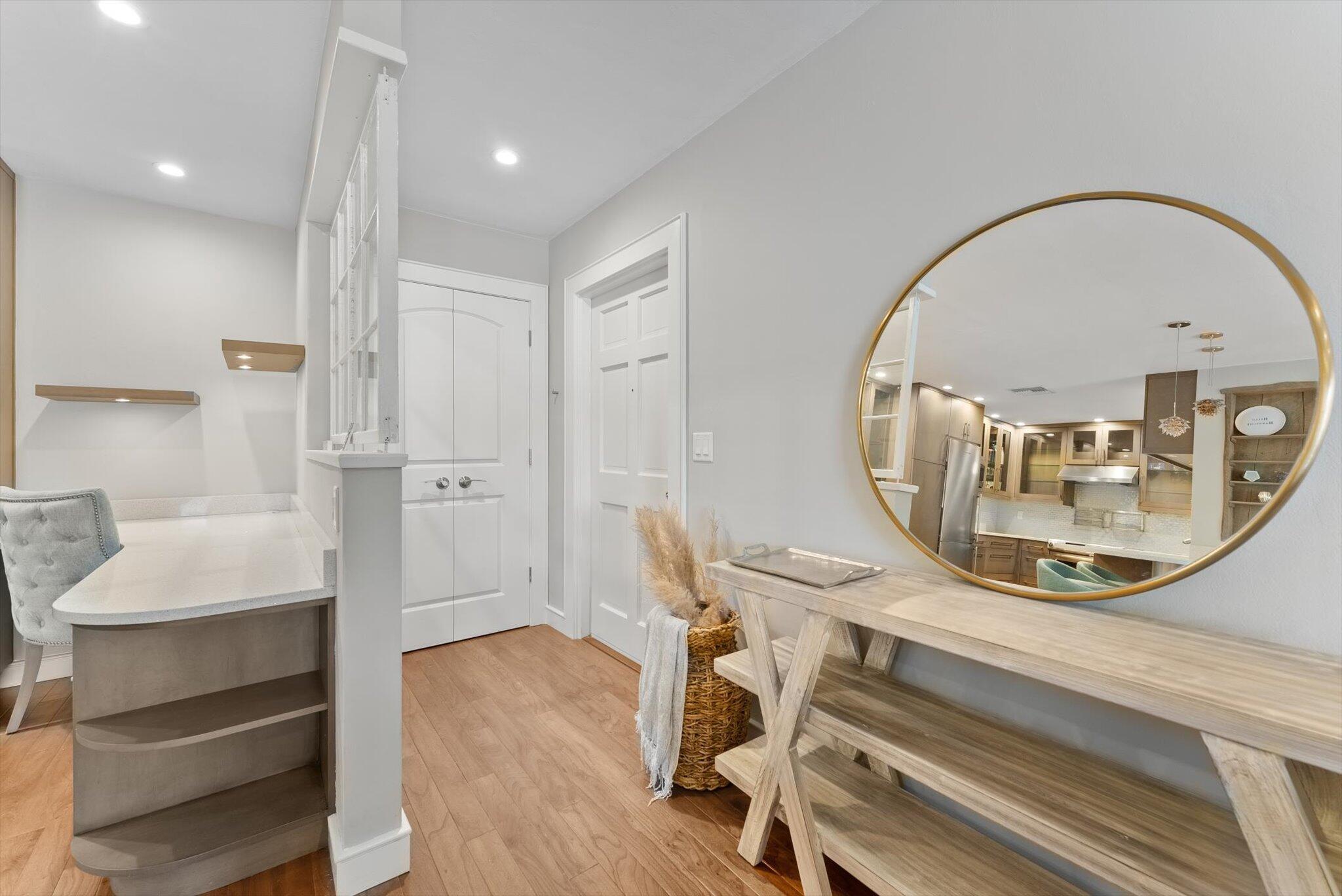 301 Venetian Drive 13