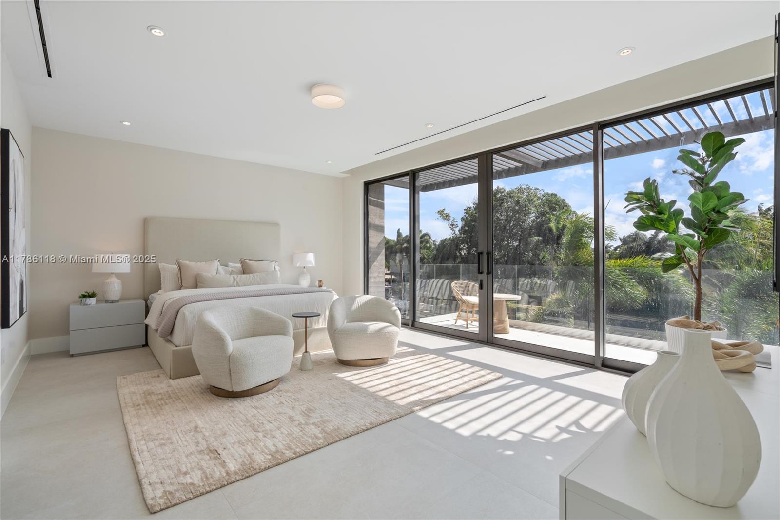 2320 NE 49th Street