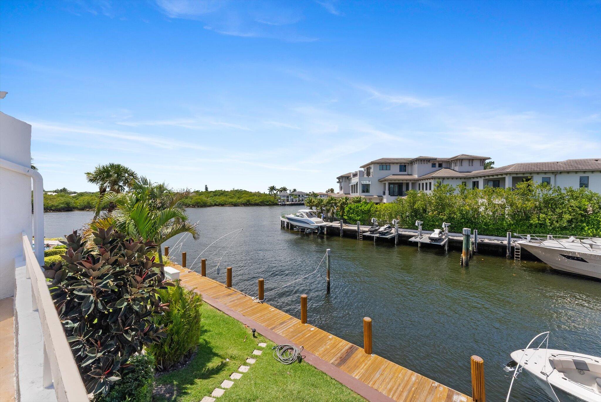 1013 Bel Air Drive 1