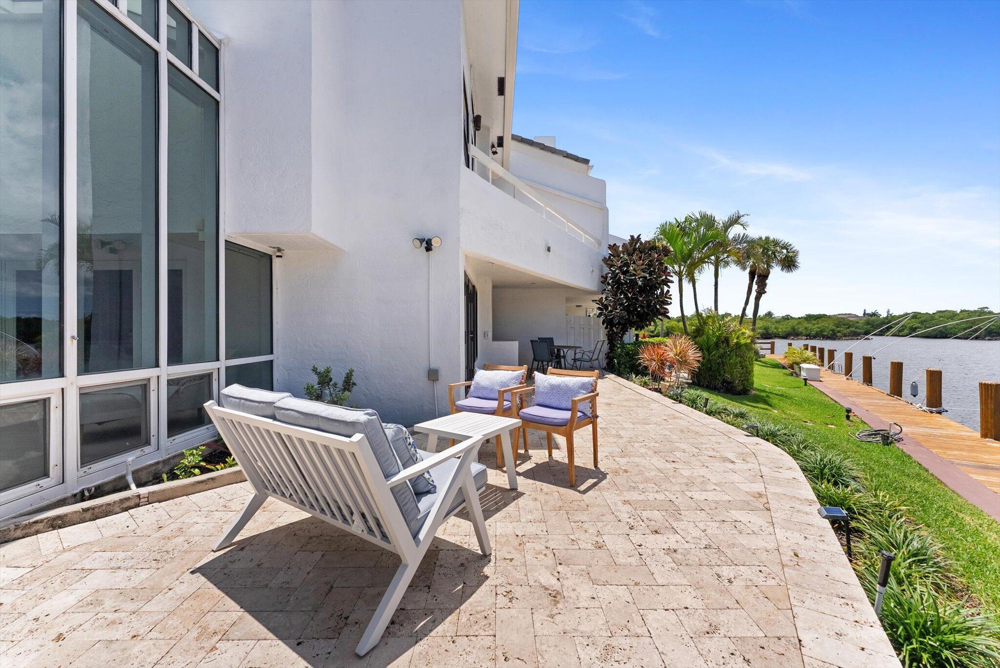 1013 Bel Air Drive 1