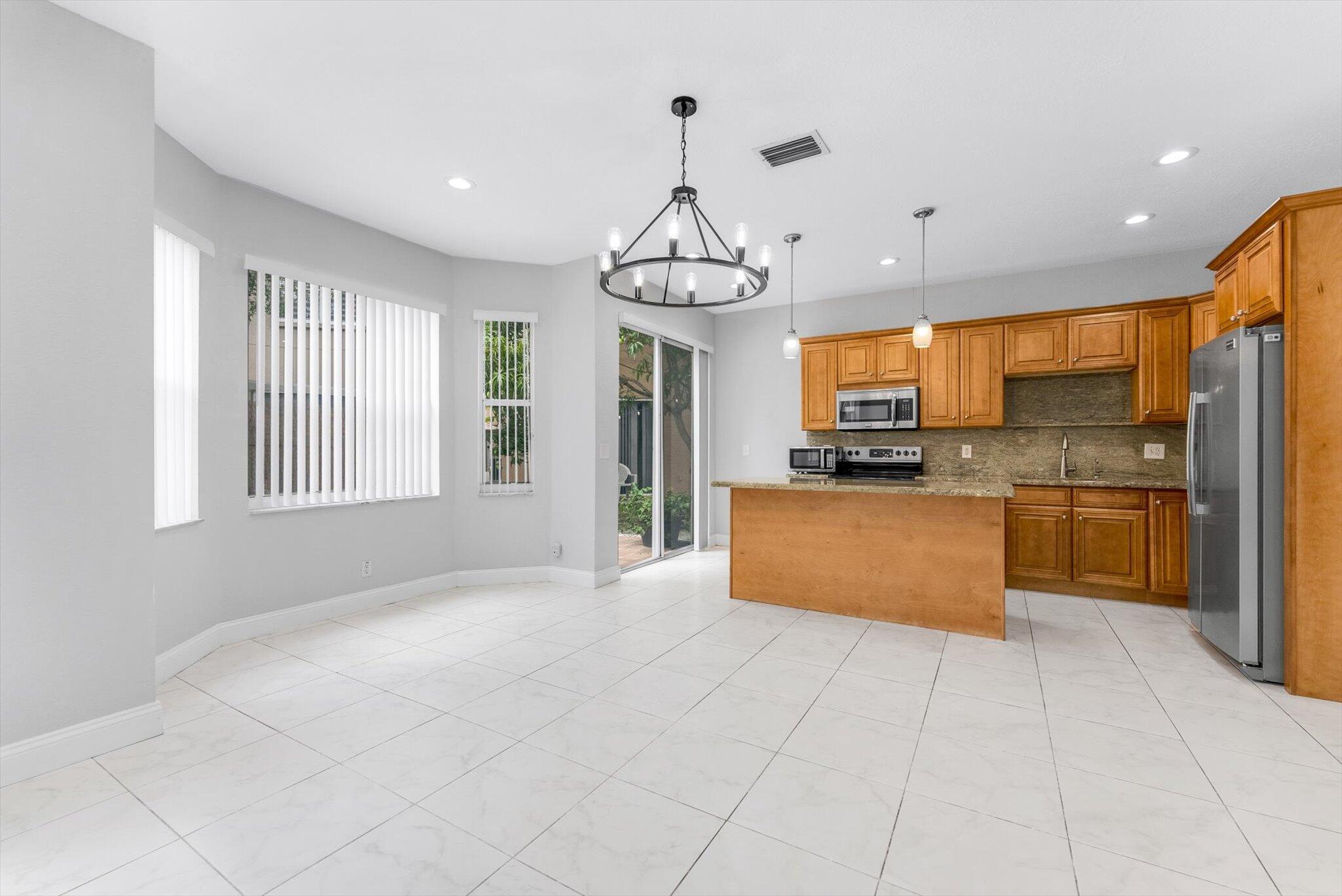 5814 Eagle Cay Lane