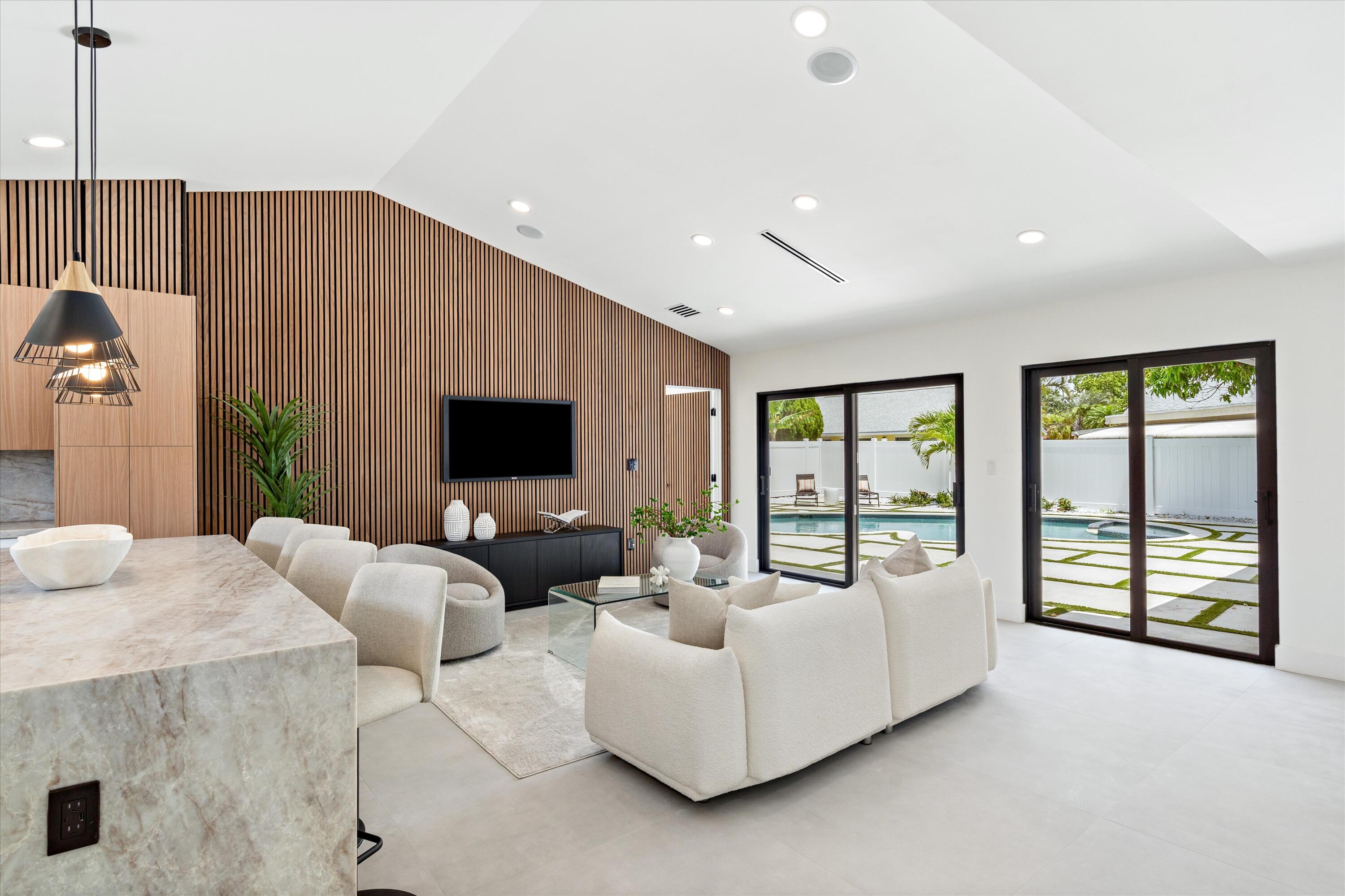 3701 NW 8th Street