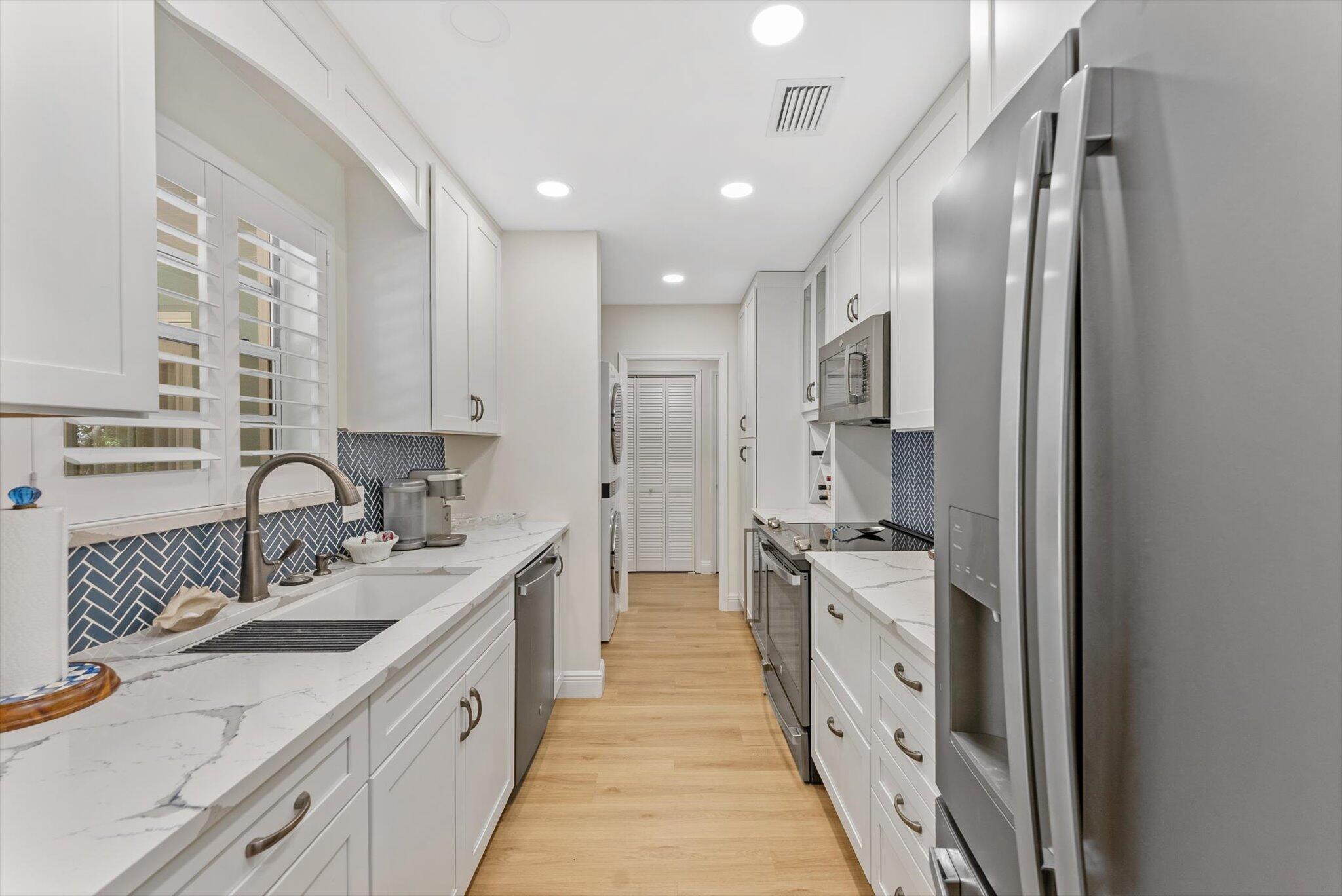 114 NE 11th Street
