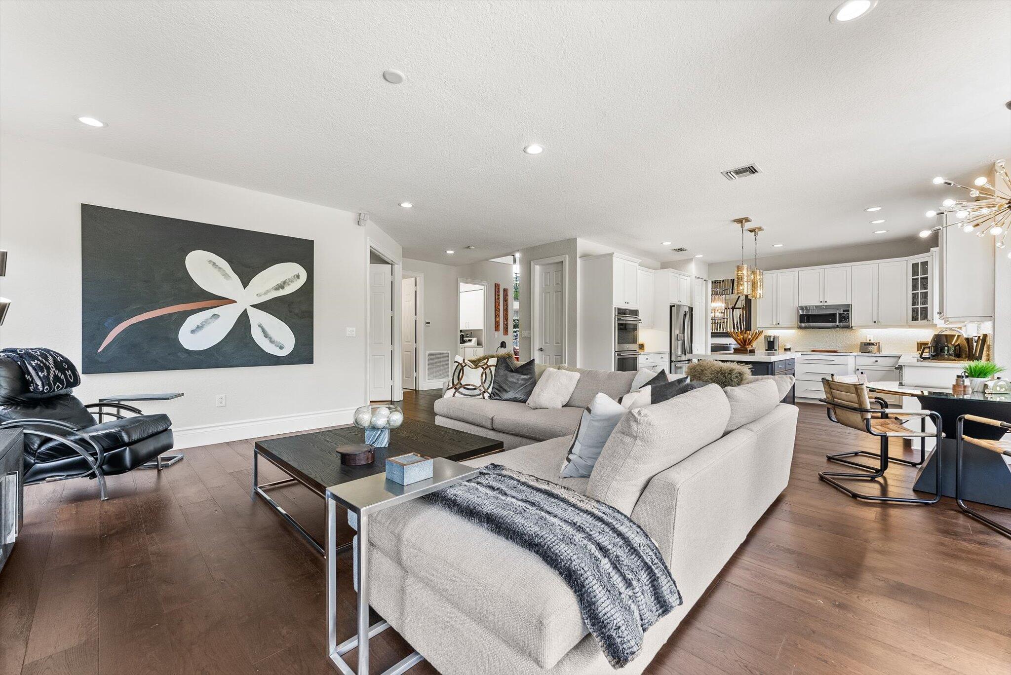 19335 Skyridge Circle