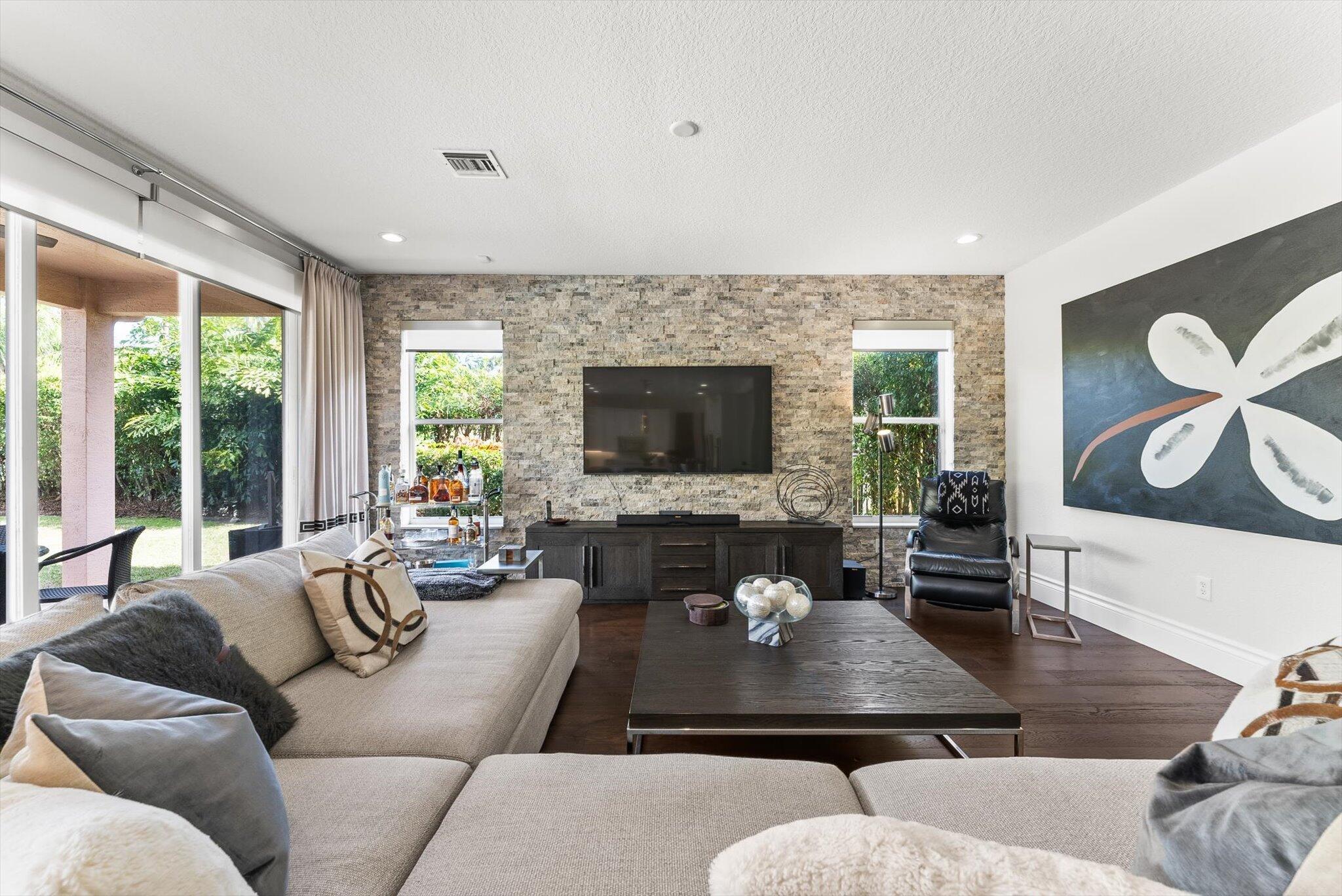 19335 Skyridge Circle