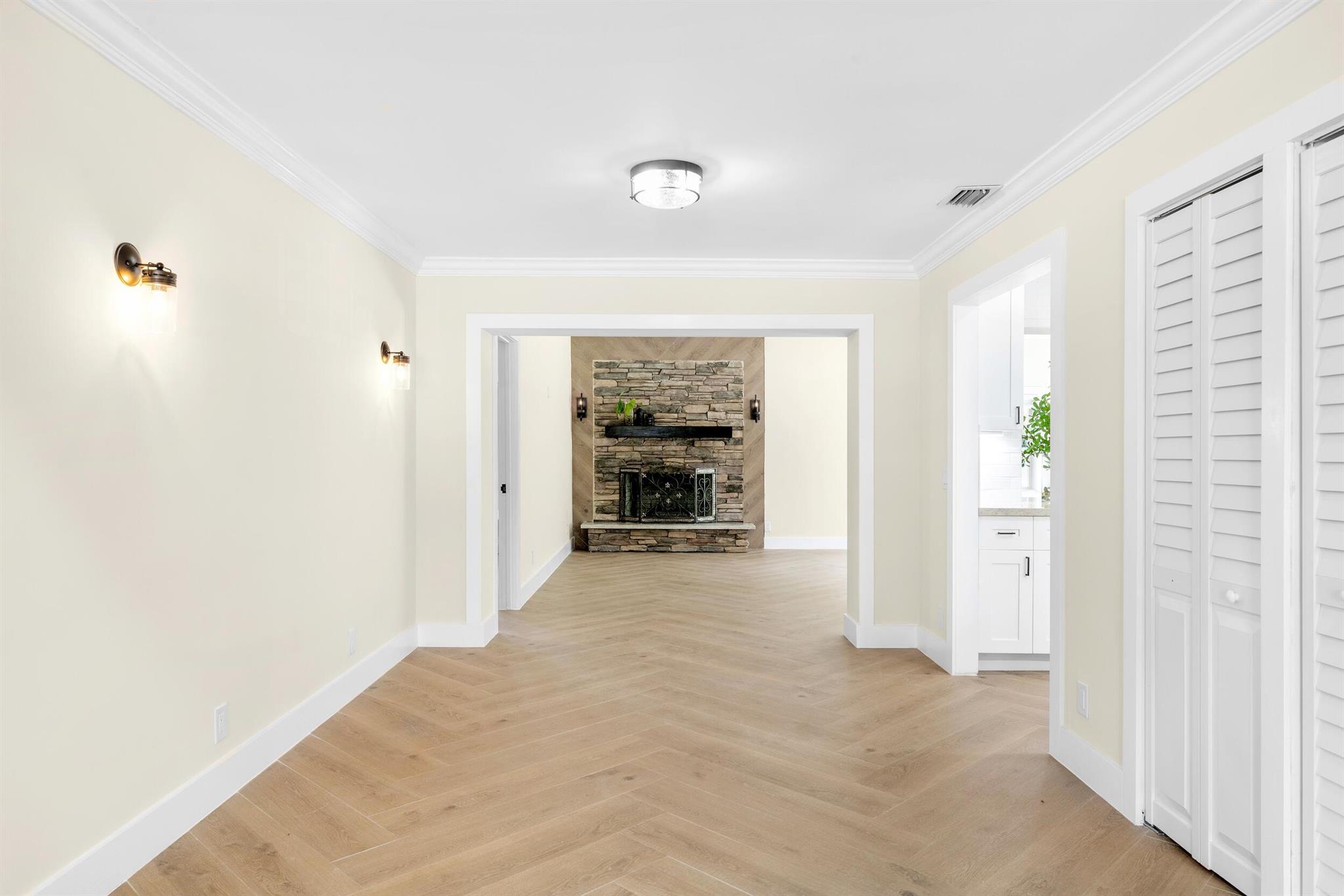 1721 SW 10th Street