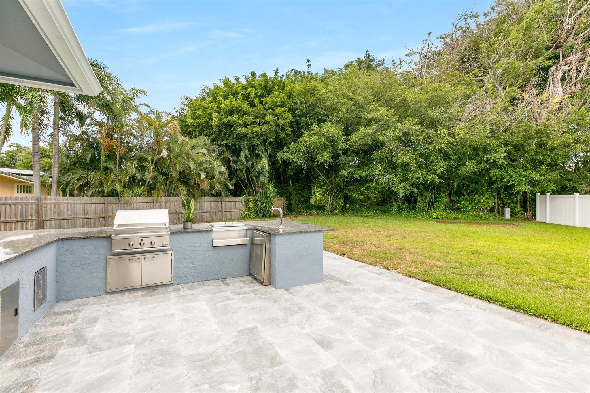 1721 SW 10th Street