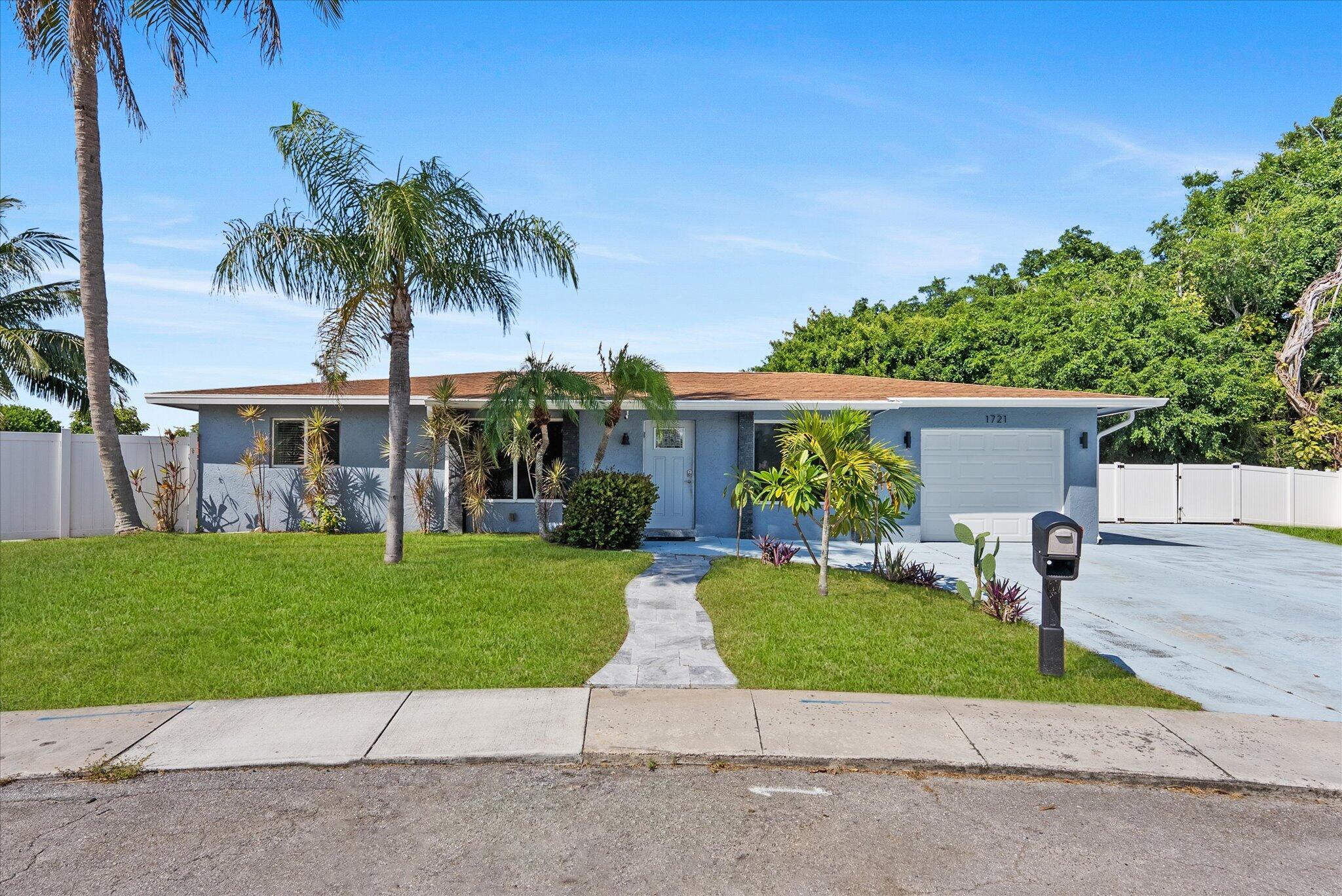 1721 SW 10th Street