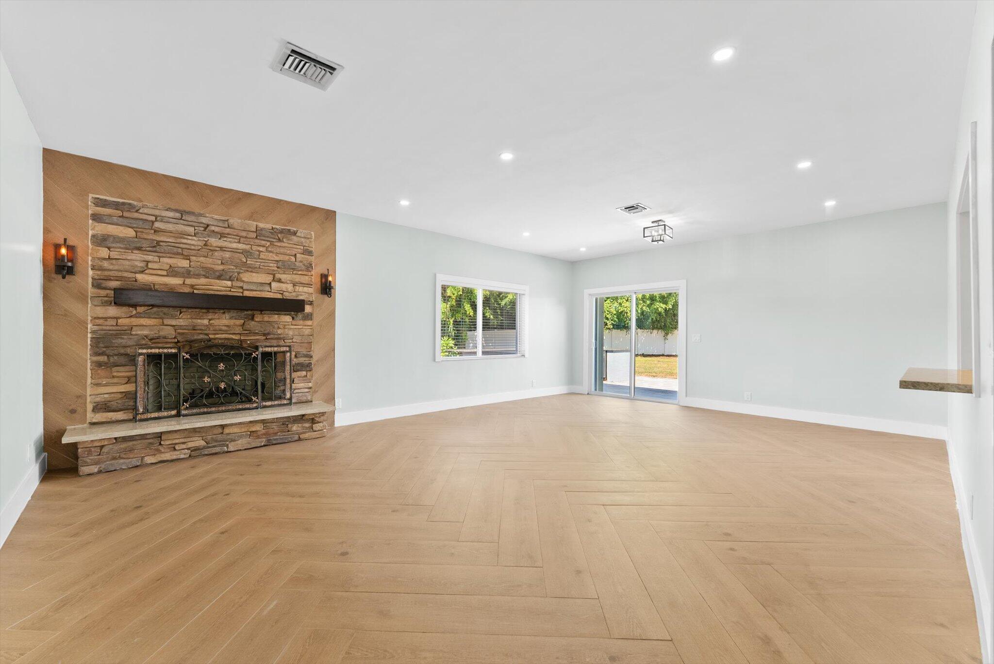1721 SW 10th Street