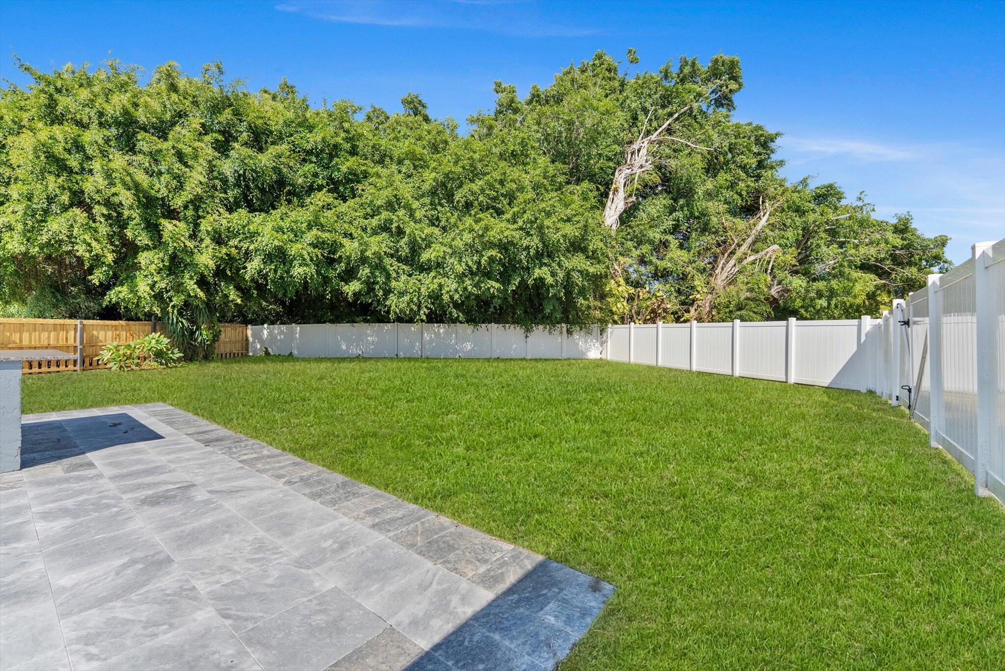1721 SW 10th Street