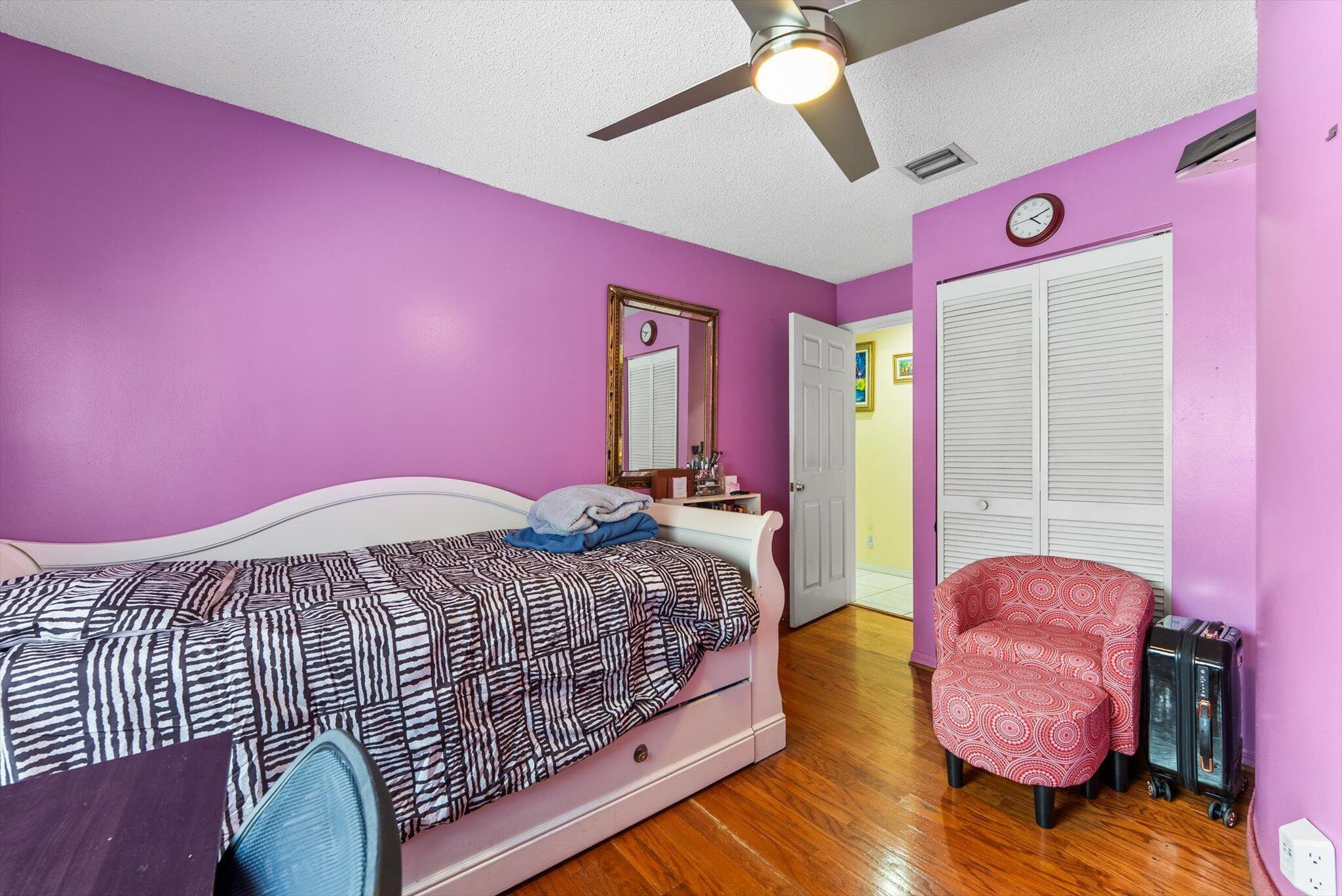 5600 NW 38th Terrace