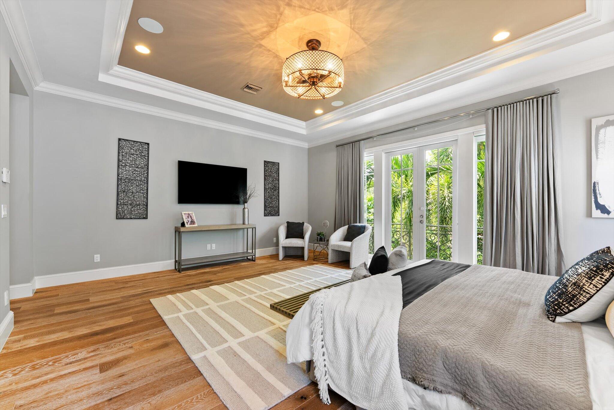 475 NE 4th Street