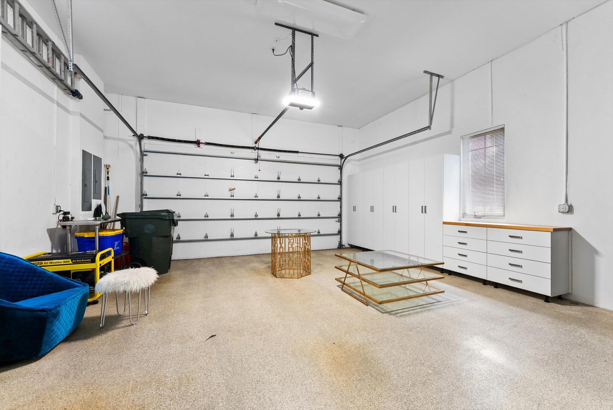 475 NE 4th Street