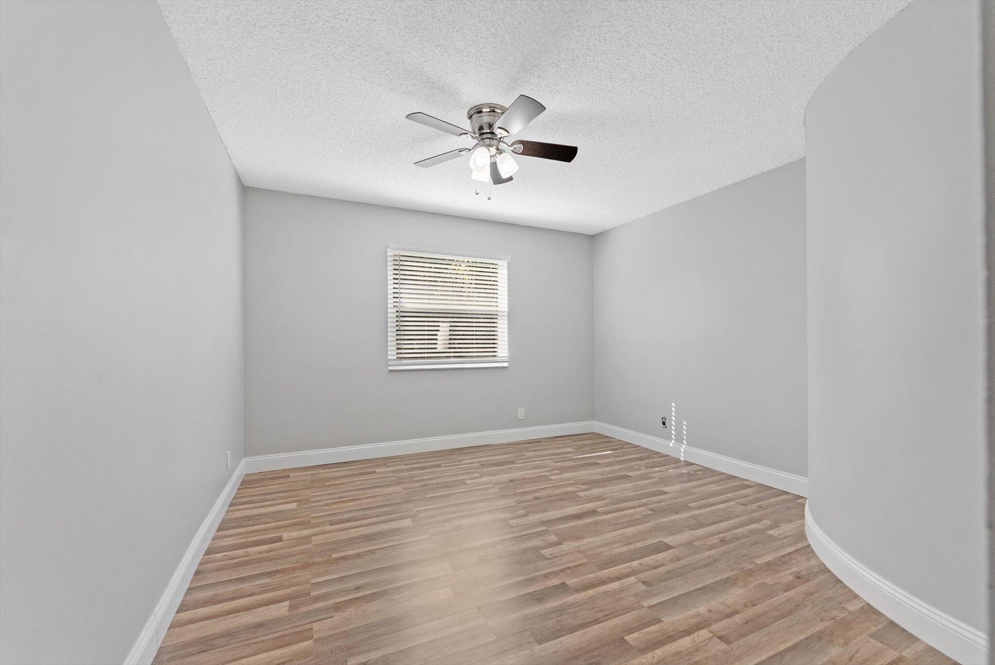 5185 NW 52nd Street