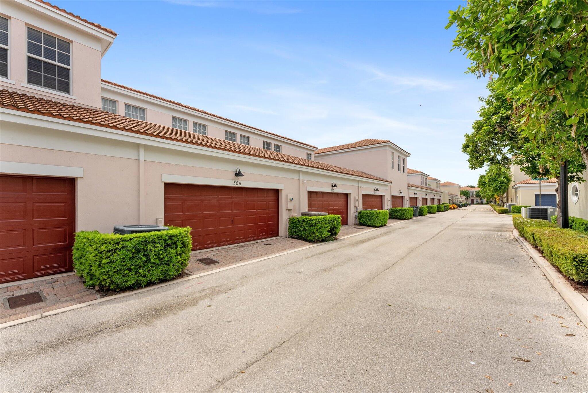 806 NW 83rd Lane