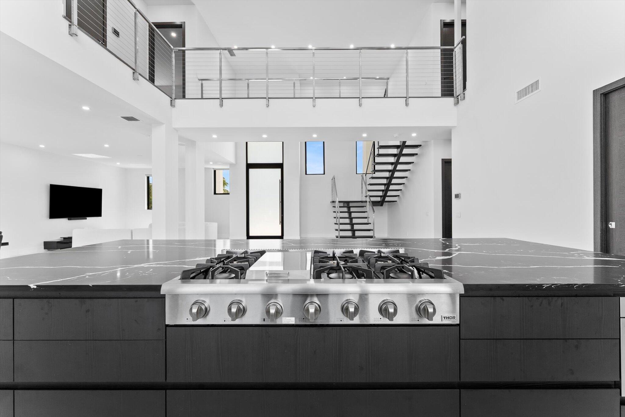 2751 NE 22nd Court
