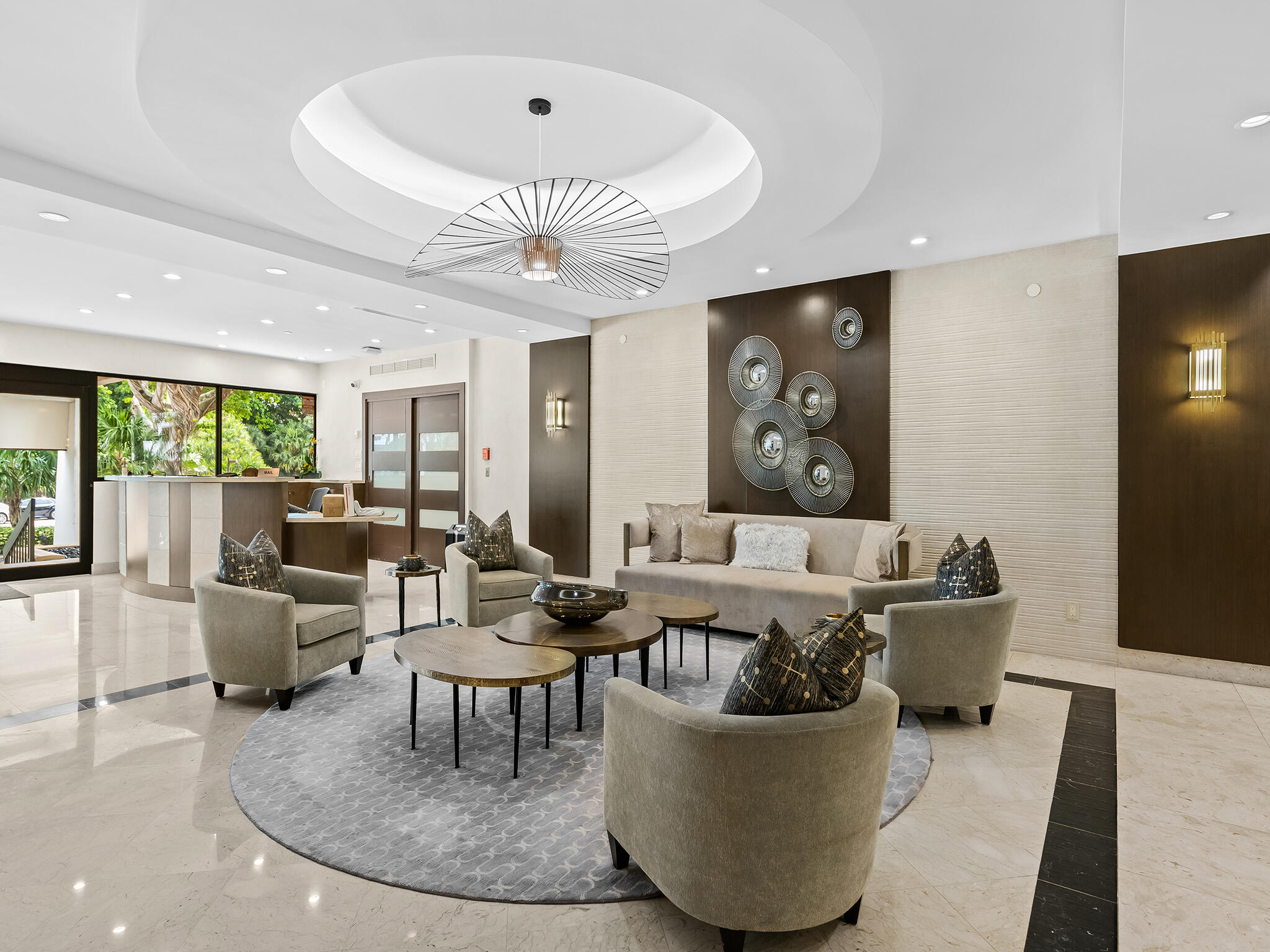 901 E Camino Real Drive 4d