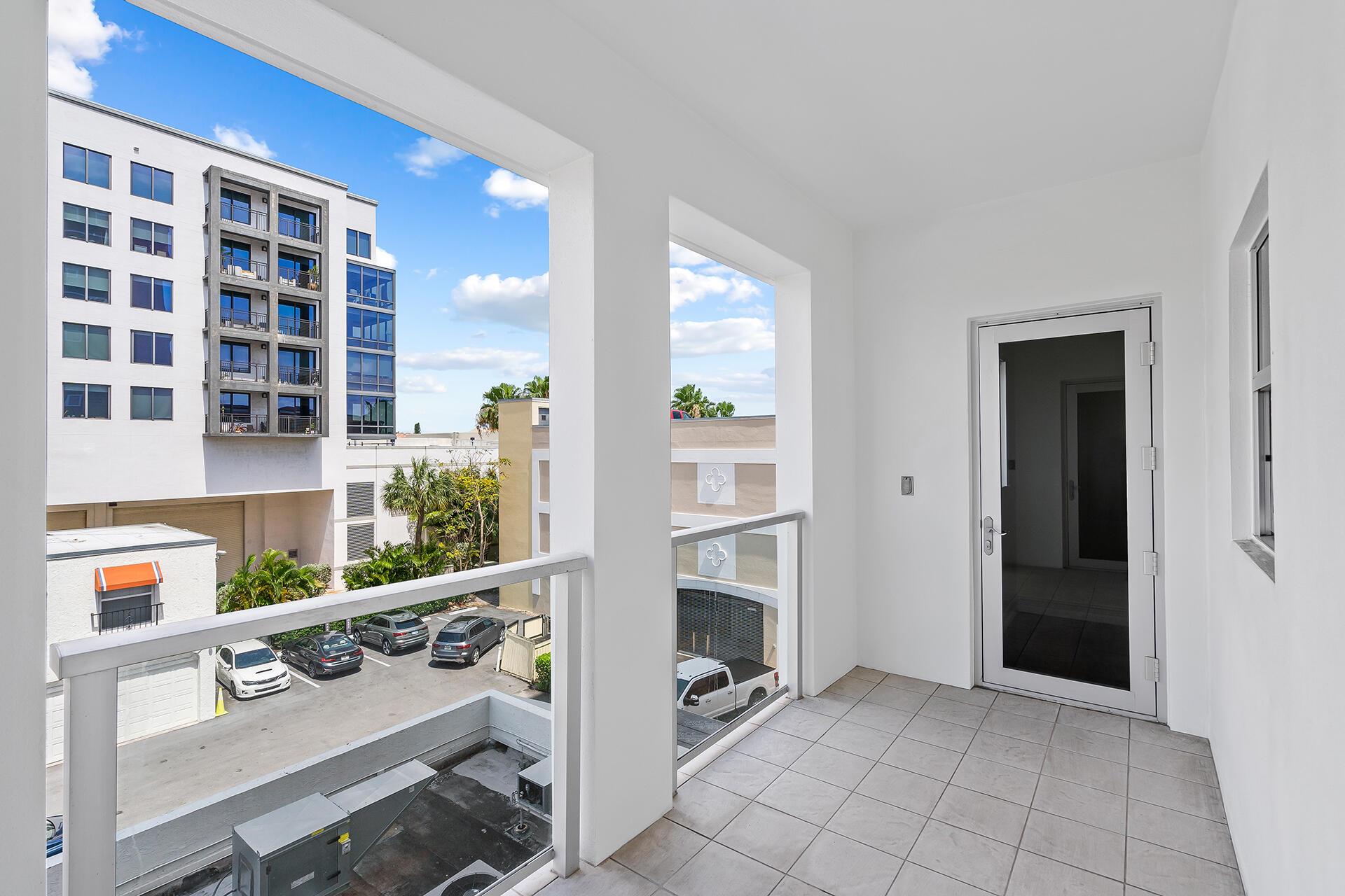 455 E Palmetto Park Road 3