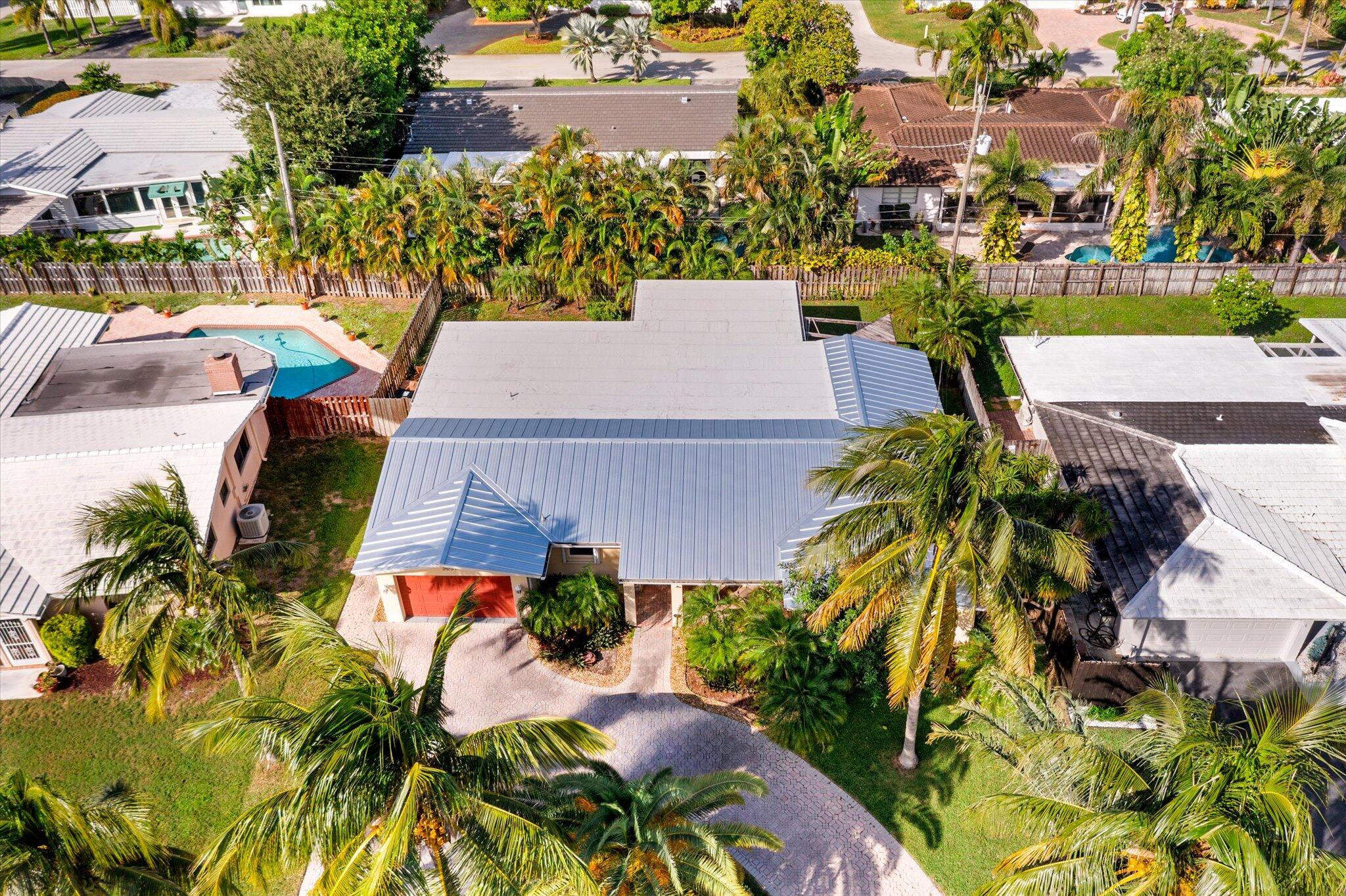 2251 NE 37th Court