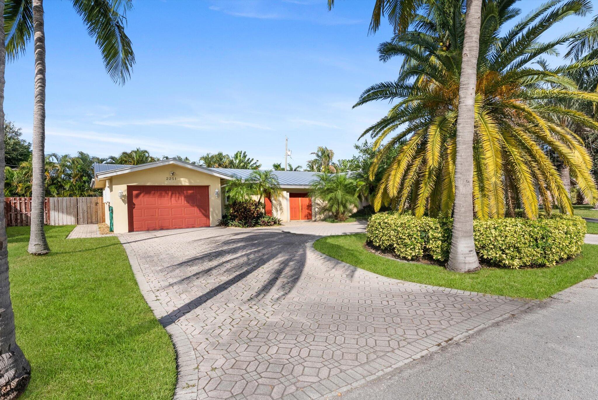 2251 NE 37th Court