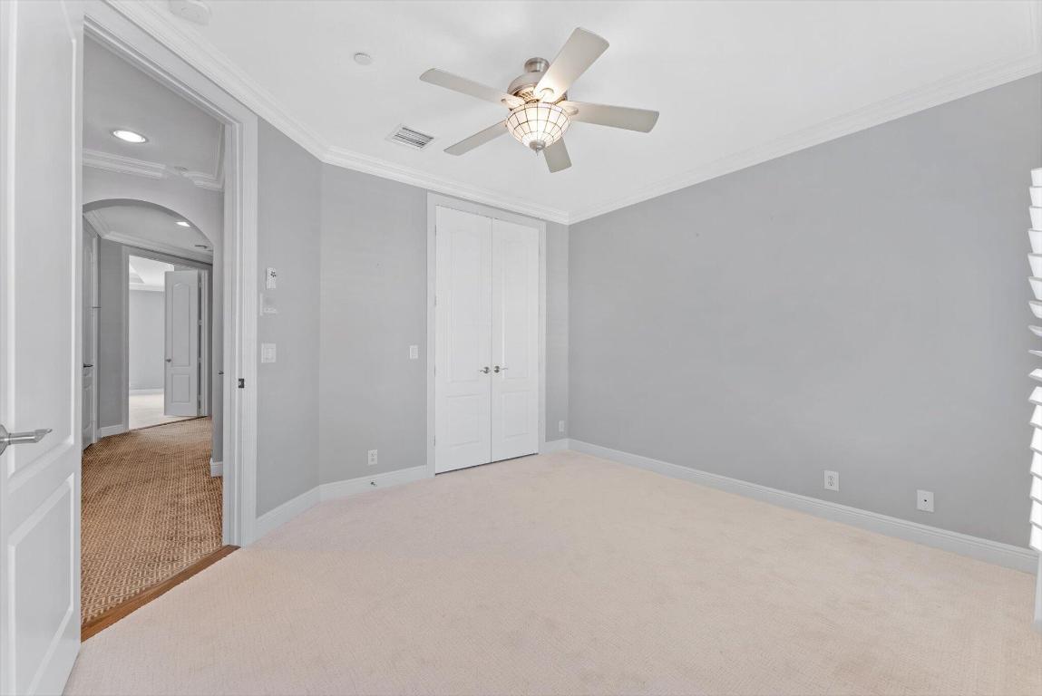 604 NE Francesca Lane