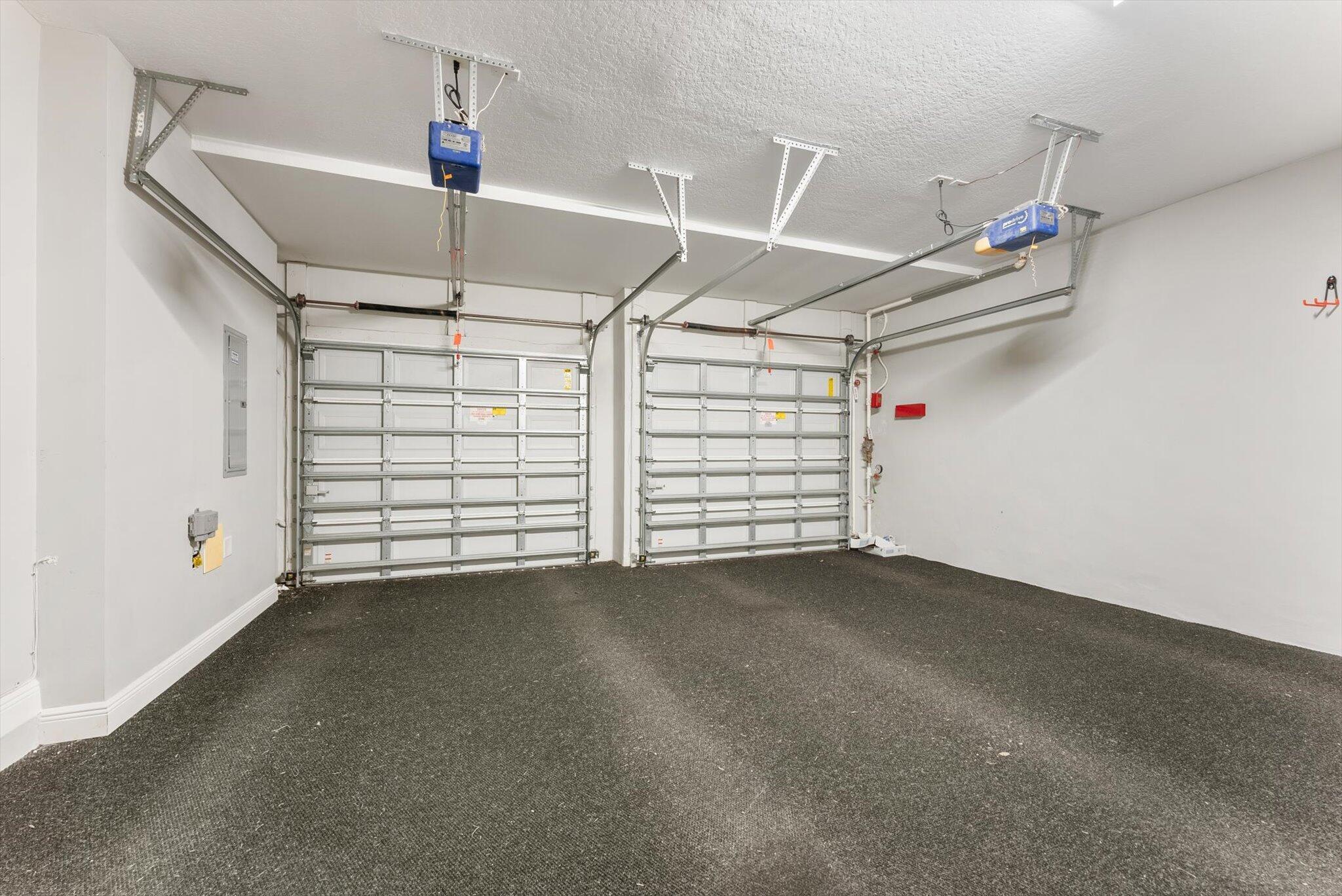 604 NE Francesca Lane