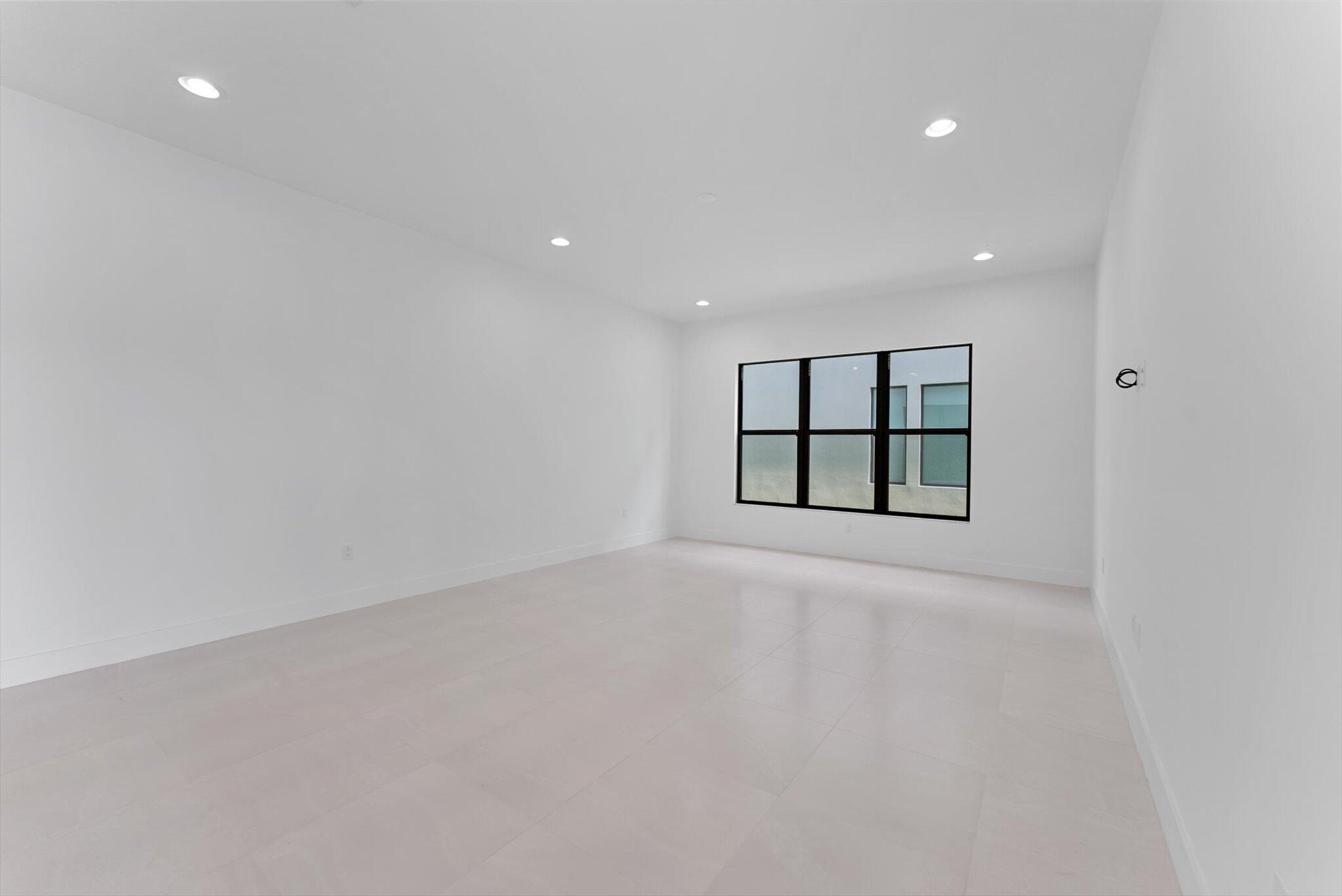 20062 Hirono Lane
