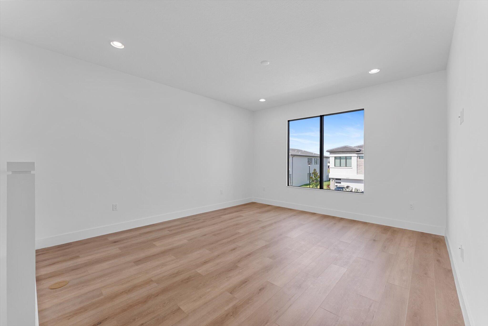 20062 Hirono Lane
