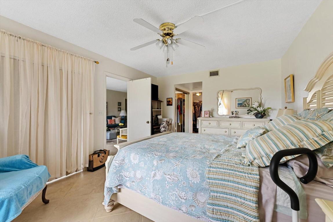 11282 Green Lake Drive 204