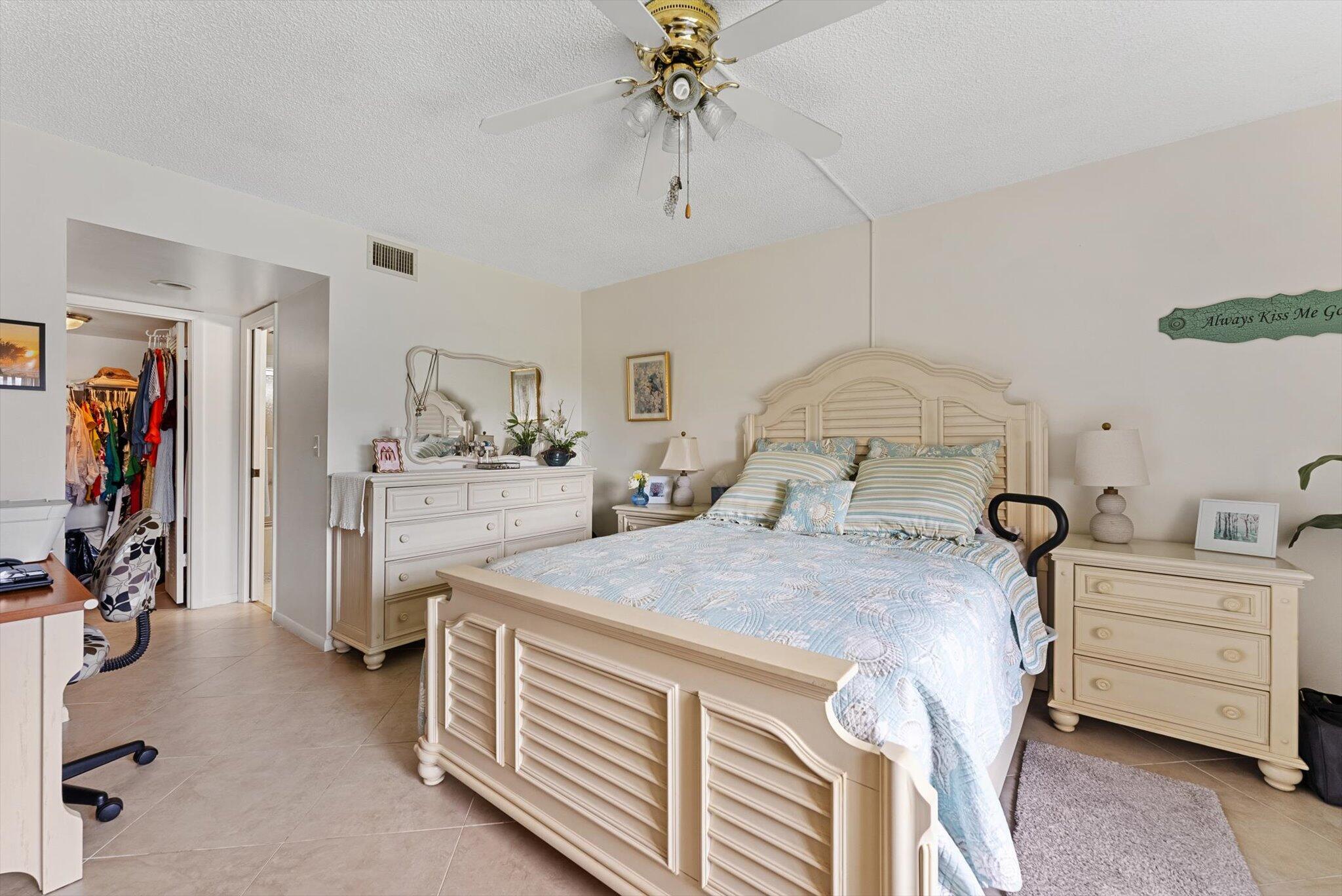 11282 Green Lake Drive 204