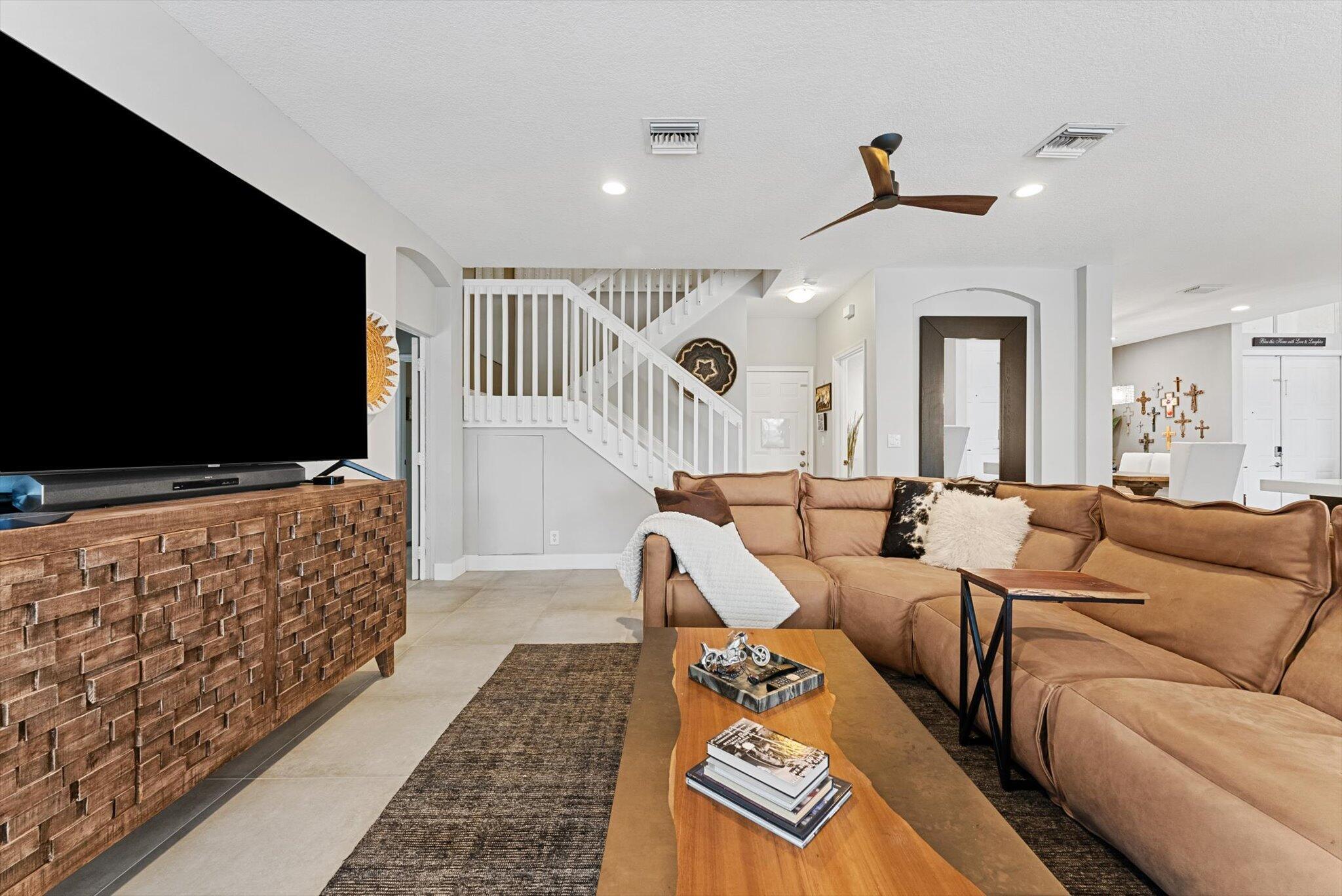 4487 NW 42nd Terrace