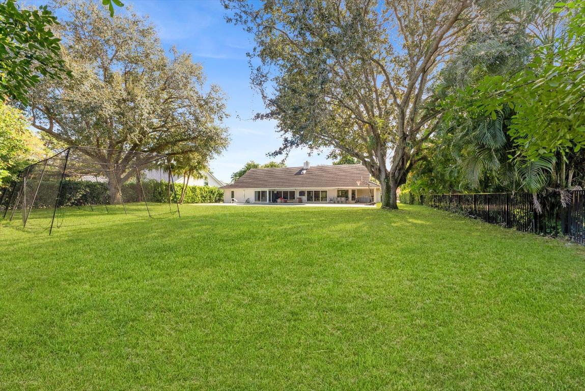 4429 Woodfield Boulevard