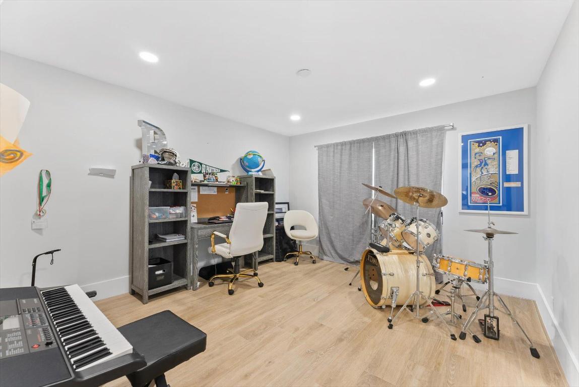 4429 Woodfield Boulevard