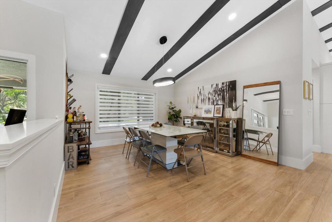 4429 Woodfield Boulevard