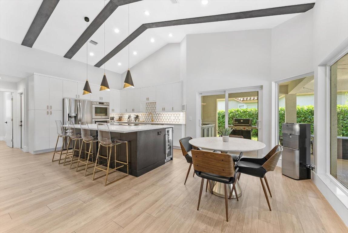 4429 Woodfield Boulevard