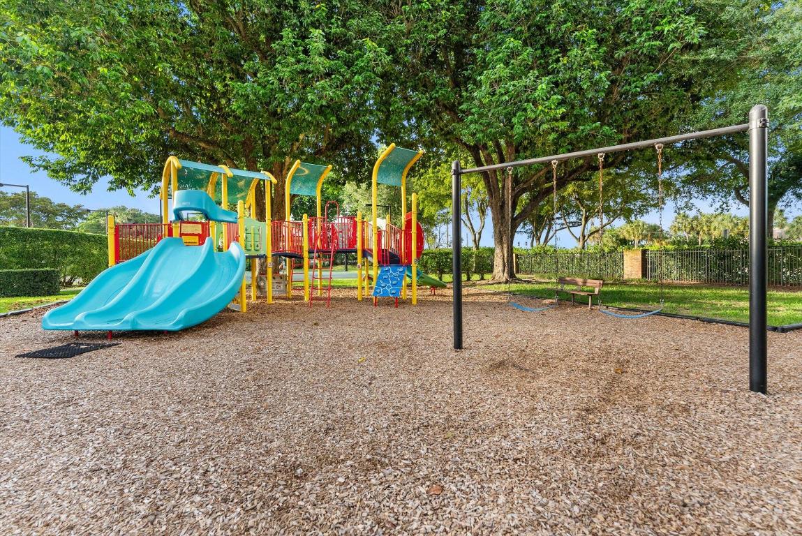 4429 Woodfield Boulevard