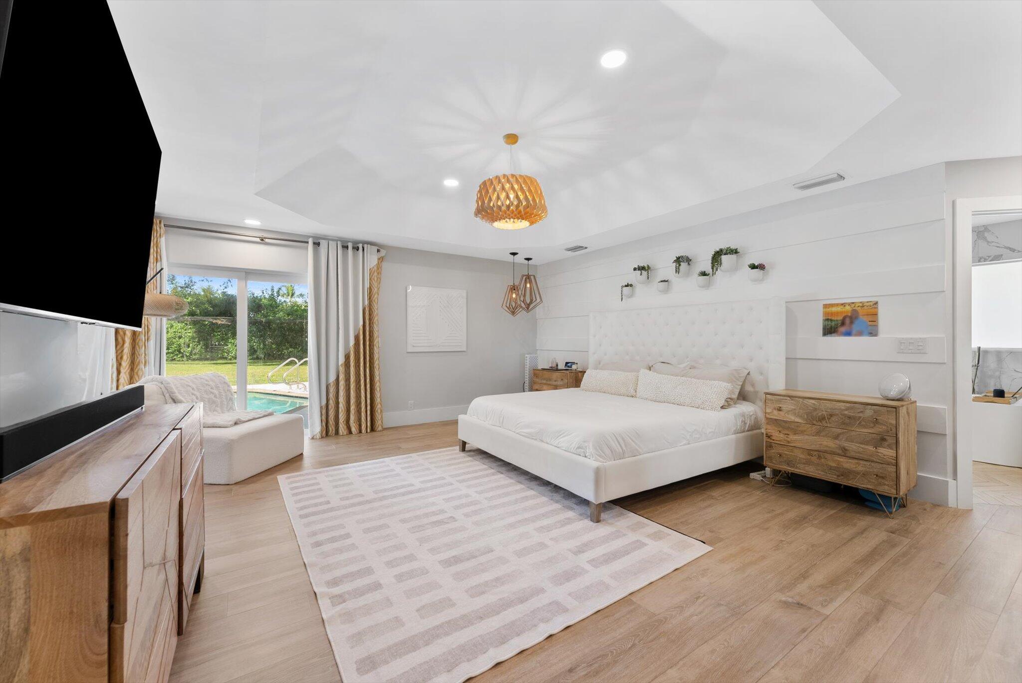 4429 Woodfield Boulevard