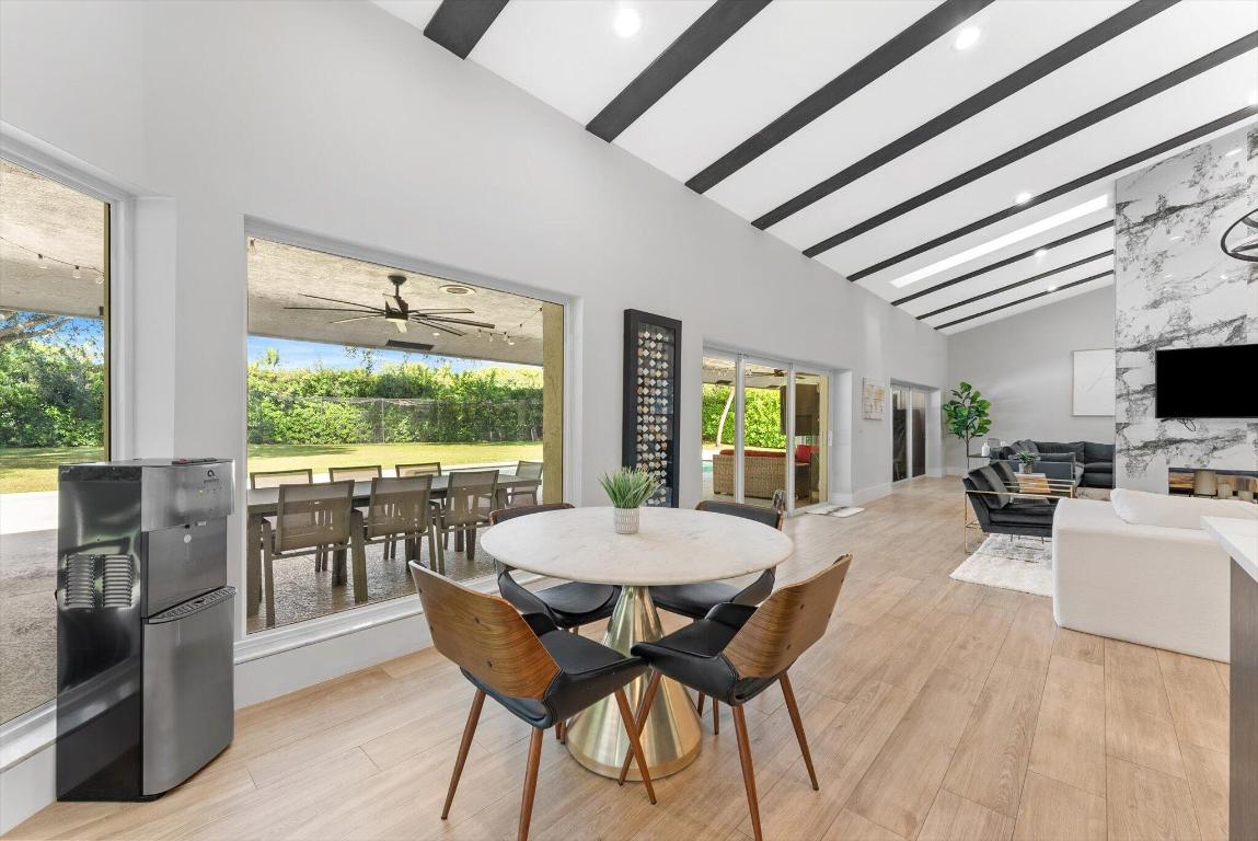 4429 Woodfield Boulevard