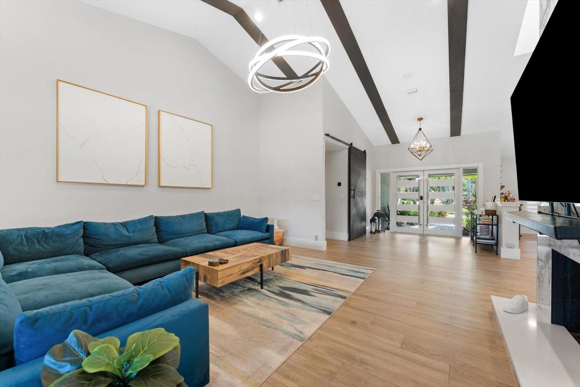 4429 Woodfield Boulevard