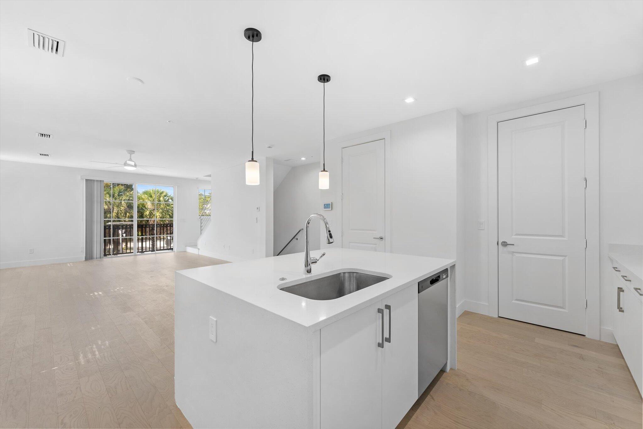 47 NW 4th Avenue, Delray Beach