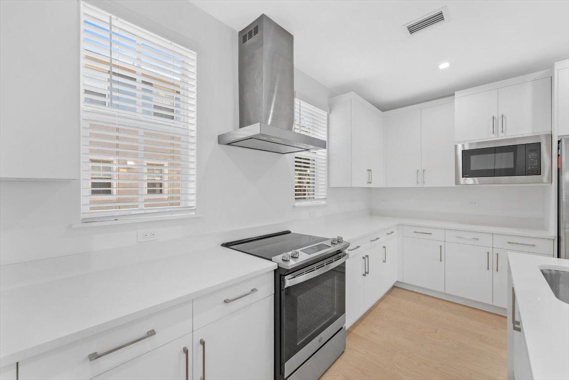 47 NW 4th Avenue, Delray Beach